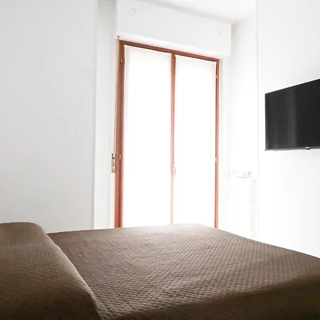 P089 - Porto Recanati, Comodo Trilocale A 200mt Dal Mare *