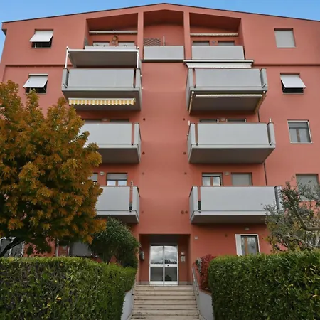 P089 - Porto Recanati, Comodo Trilocale A 200mt Dal Mare *